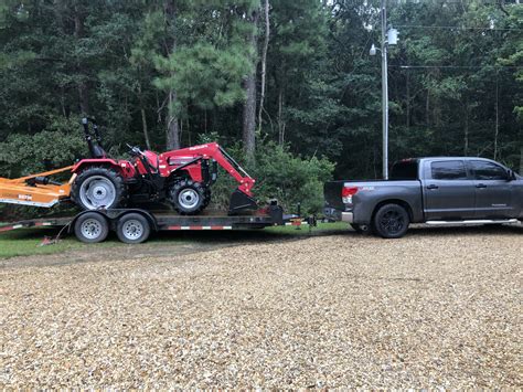 toyota tundra towing package includes